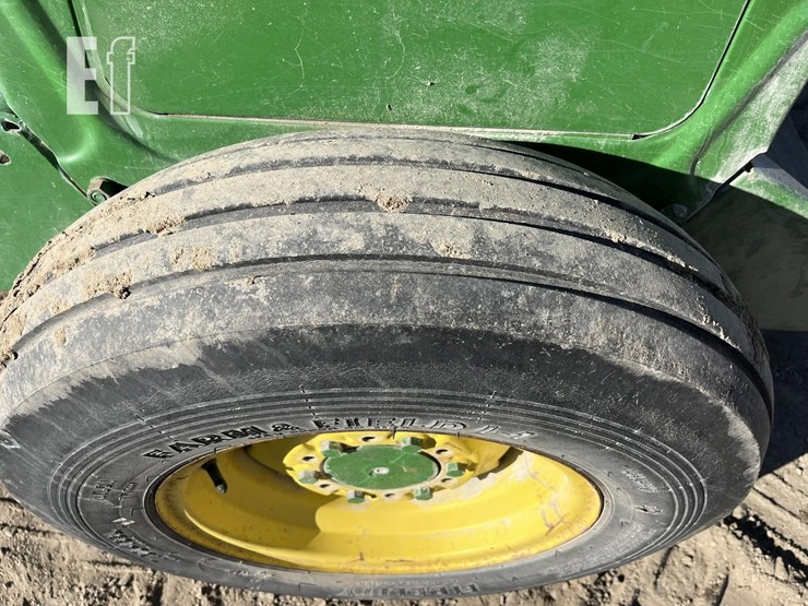john-deere-8200-image-7