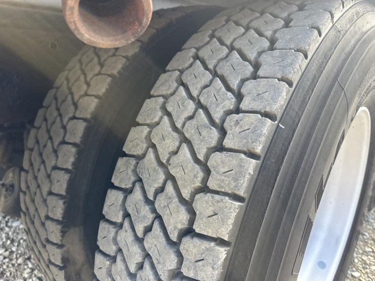 2005-kenworth-t800-image-74