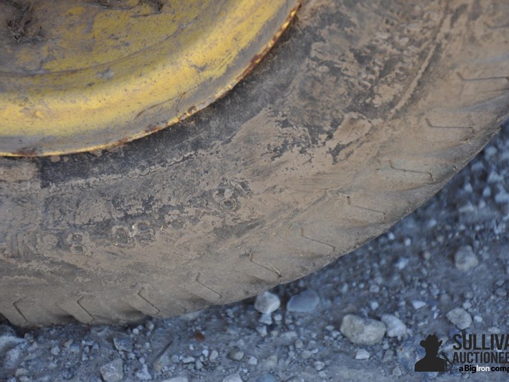 john-deere-f725-image-19