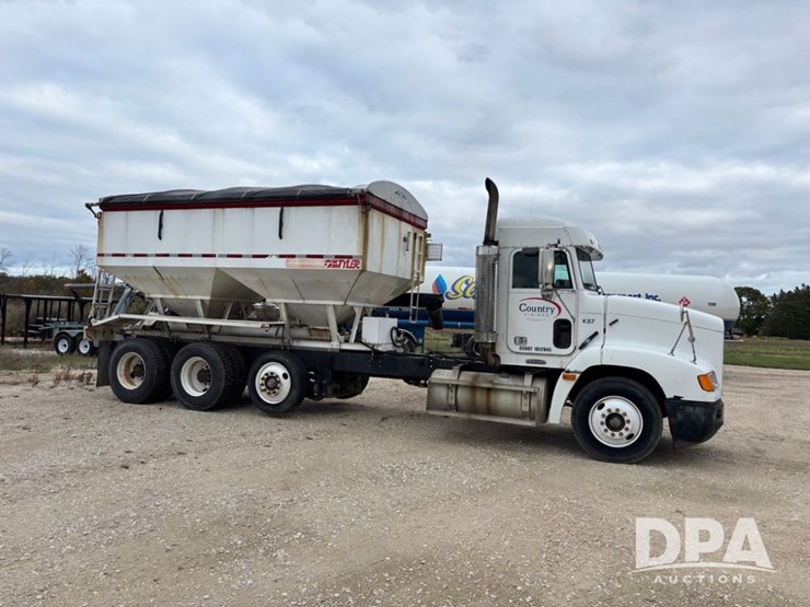 freightliner-fld112-image-3