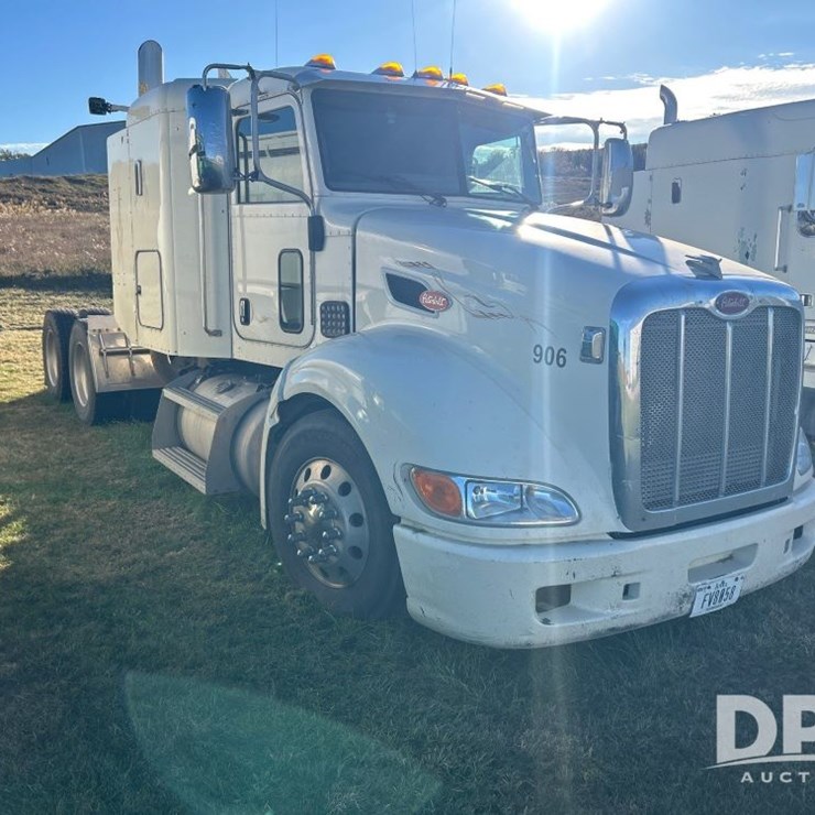 2010 PETERBILT 386