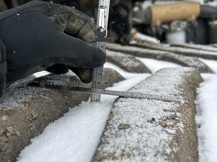 2004-challenger-mt855-image-16