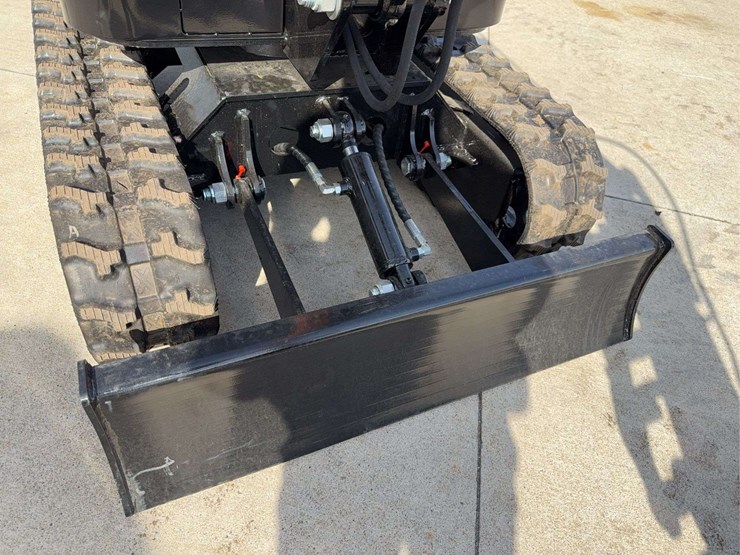 2025-miva-va13c-mini-excavator-image-7