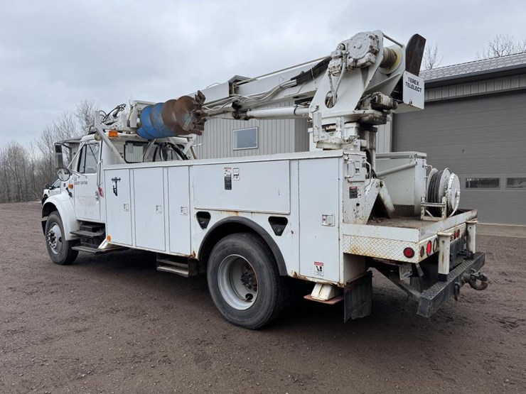 2001-international-4900-image-3