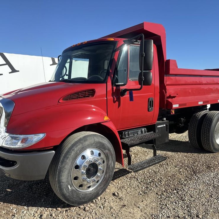 INTERNATIONAL DURASTAR 4300