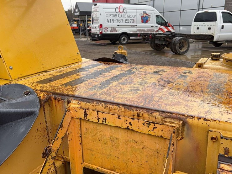 1996-grove-tms250c-image-31