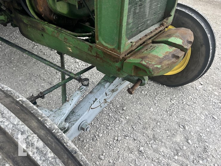 john-deere-830-image-19