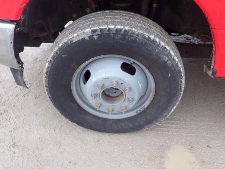 ford-f350-xlt-image-58