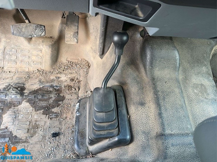 2015-ford-f250-xl-image-24