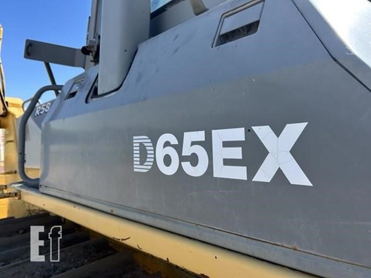 komatsu-d65ex-12-image-34