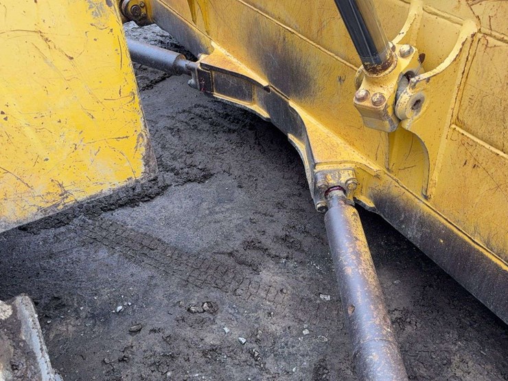 2002-komatsu-d65ex-image-24