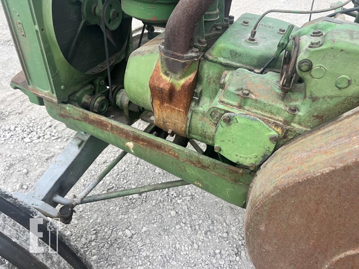 john-deere-830-image-12