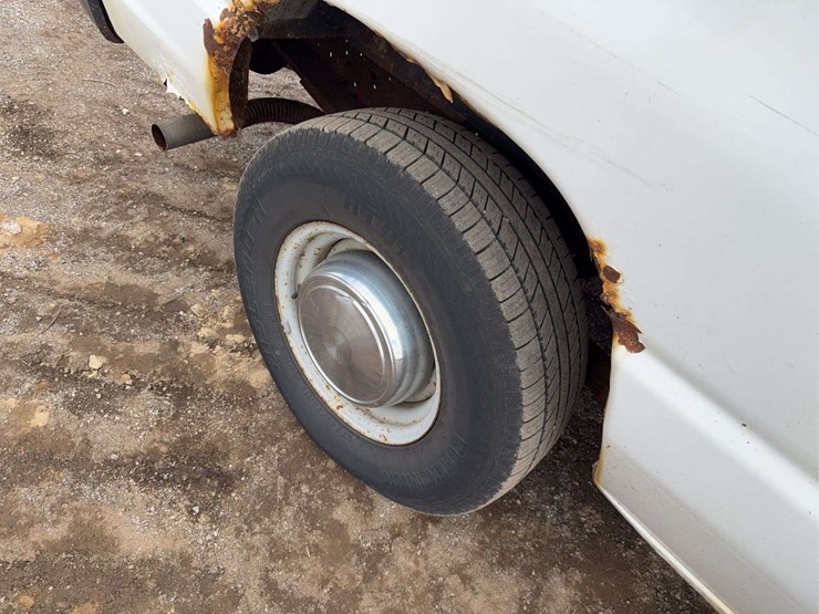 2005-ford-econovan-image-8