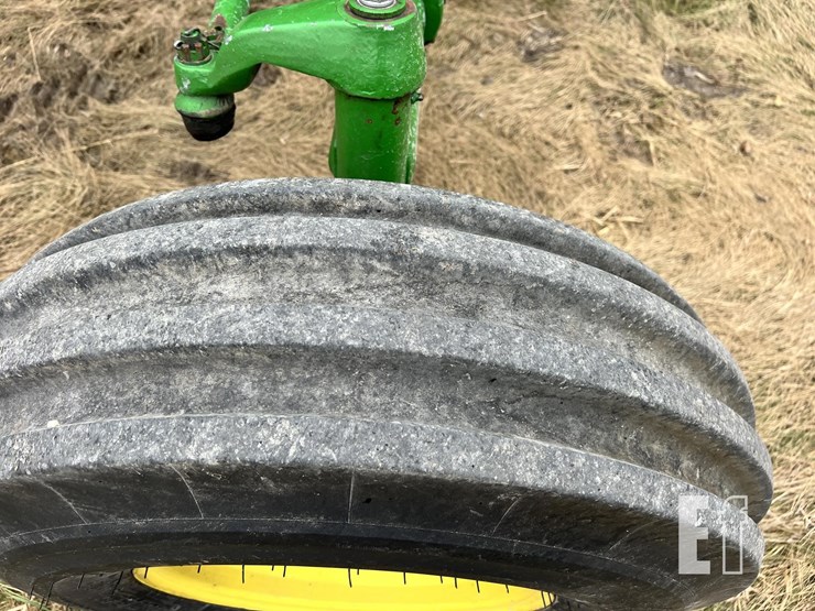 john-deere-3020-image-6