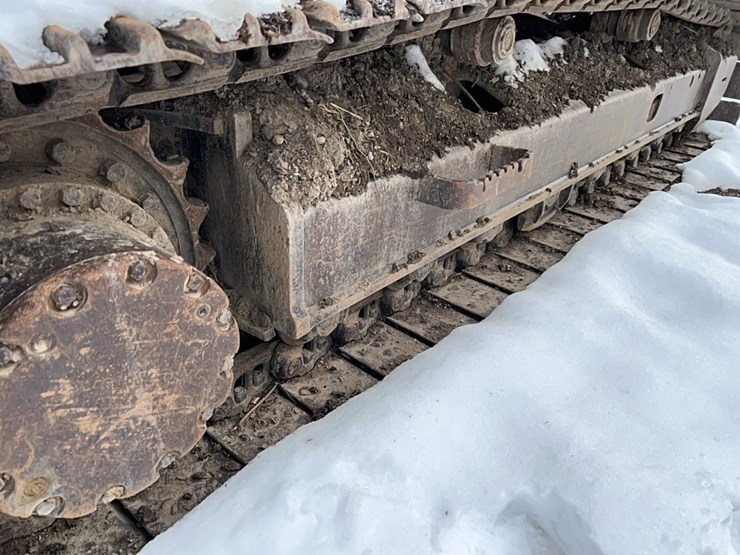 2016-deere-210g-image-17