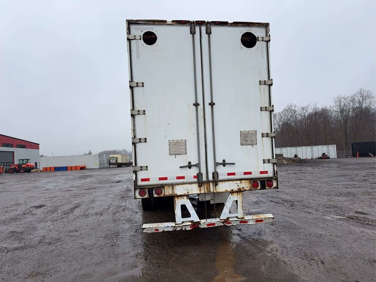 2005-strick-trailer-image-5