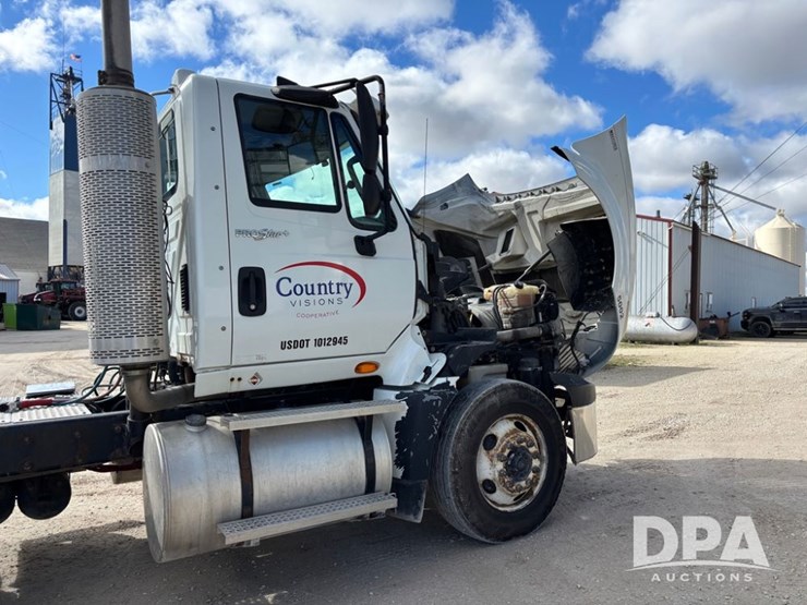 2012-international-prostar-image-45