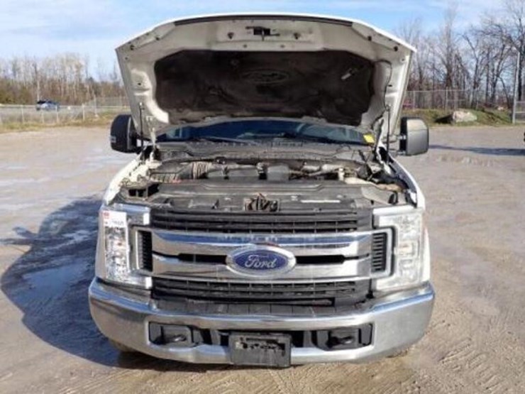 ford-f250-xlt-image-13