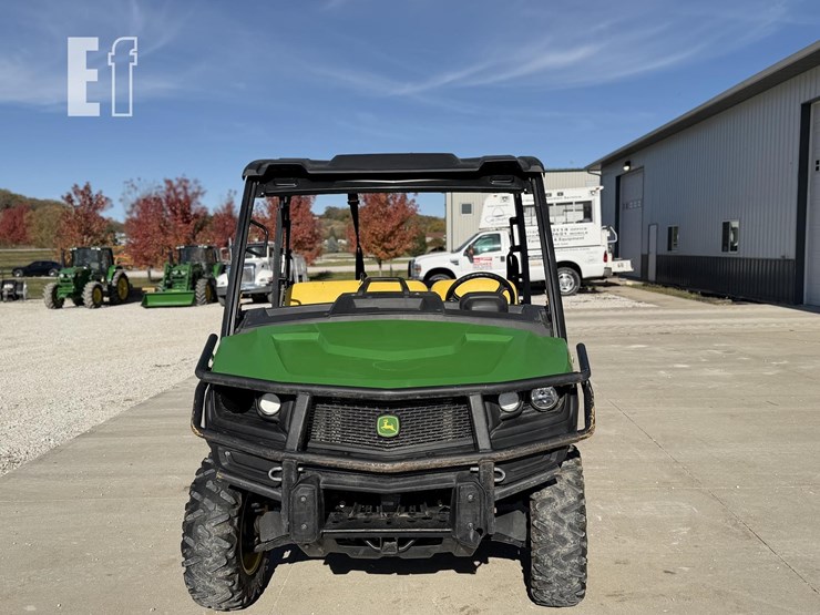 john-deere-gator-xuv-835m-image-9
