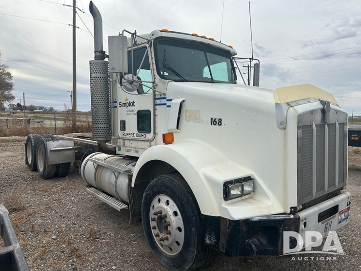 kenworth-t800-image-1