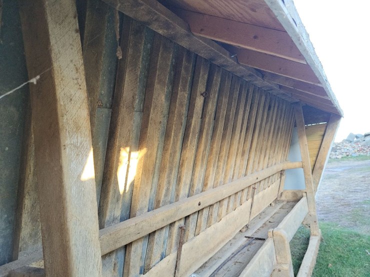 wood-cattle-feeder-w/skids-image-25