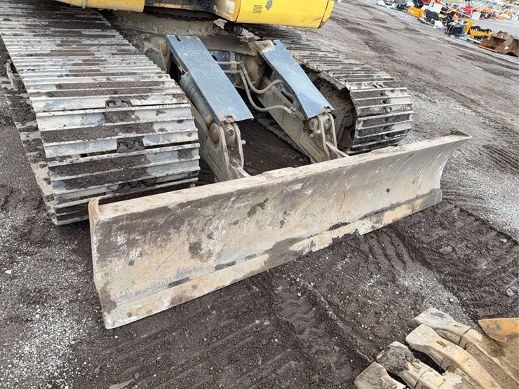 2012-komatsu-pc138-image-28