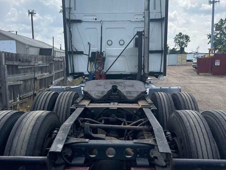 2015-international-prostar-image-5