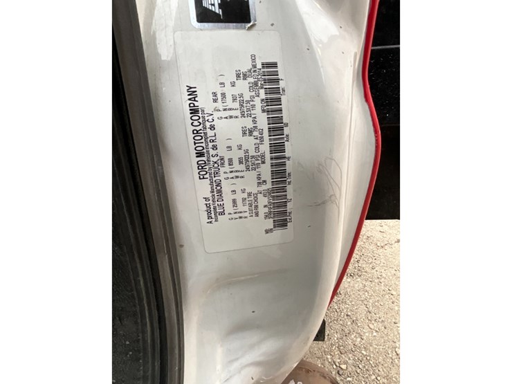 2015-ford-f650-image-22