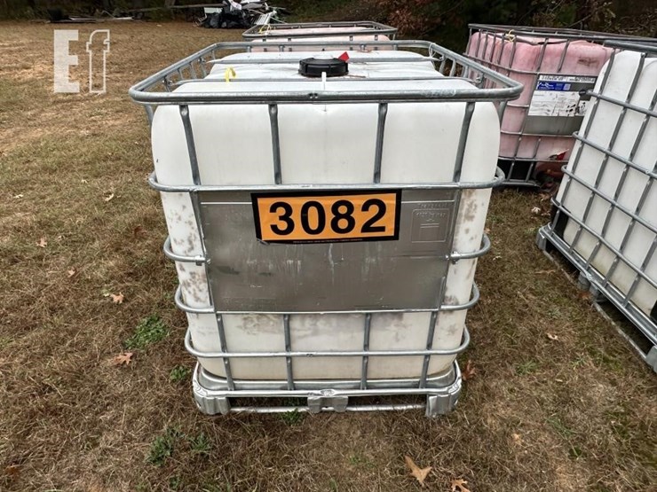 275-gallon-water-tank-image-3