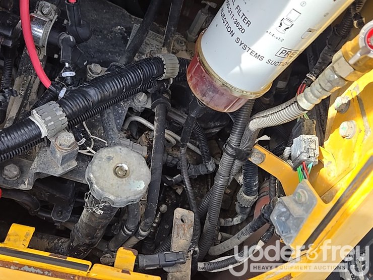 2018-komatsu-d61pxi-24-image-82