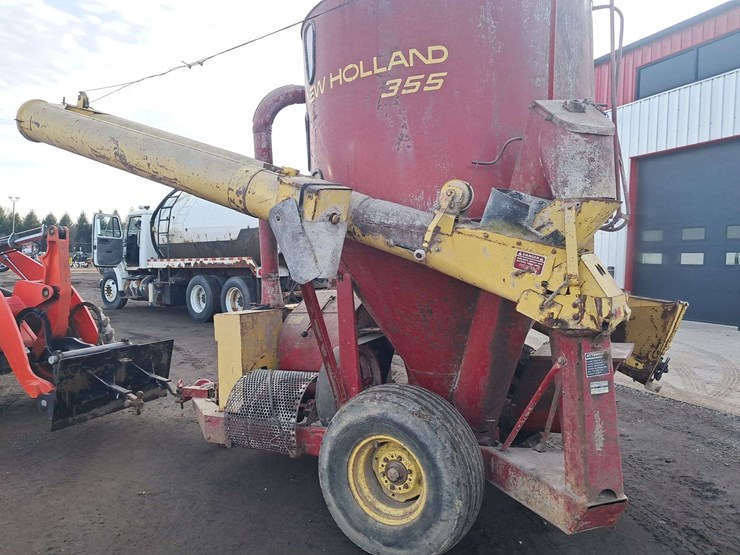 new-holland-355-image-6