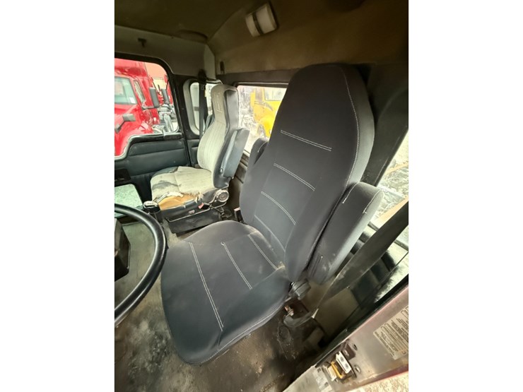 kenworth-t800-image-17