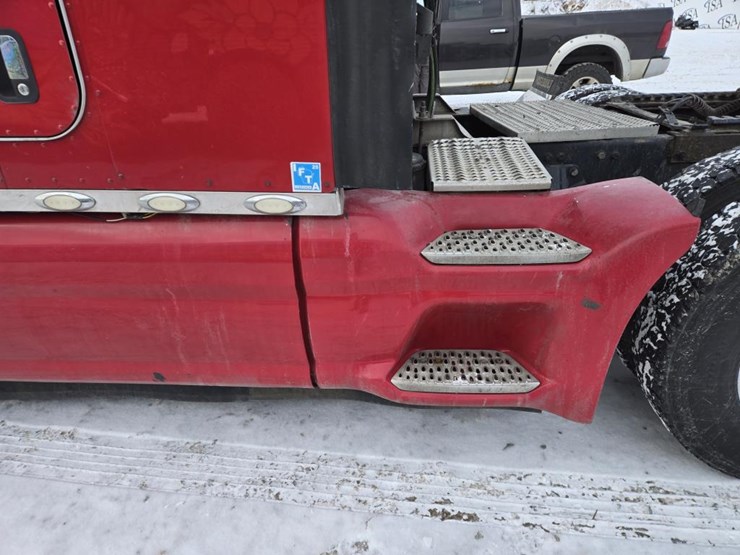 2017-peterbilt-579-image-15