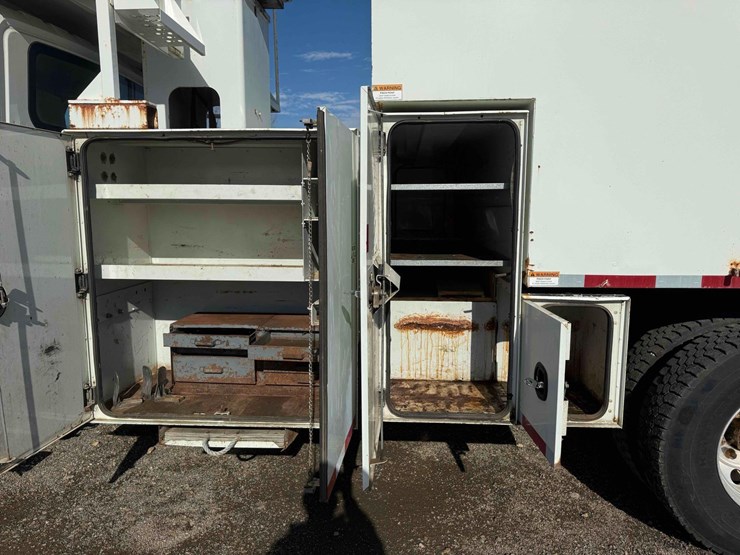 international-durastar-4300-image-13