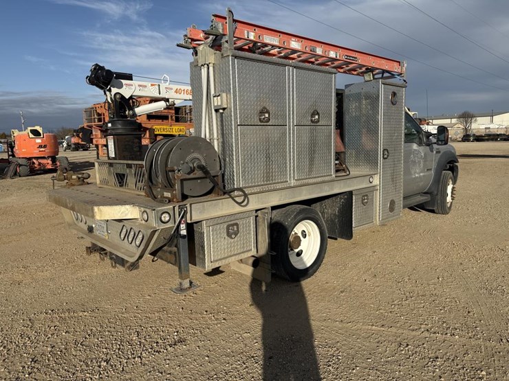 2006-ford-f550-image-5