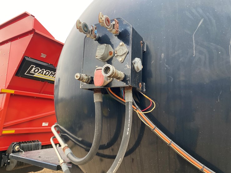 #1031-•-2014-northern-6000-gallon-semi-manure-tanker-trailer(has-wi-title)-(kewaunee,-wi)-image-15