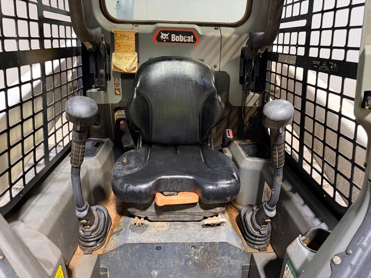 2022-bobcat-t62-image-21