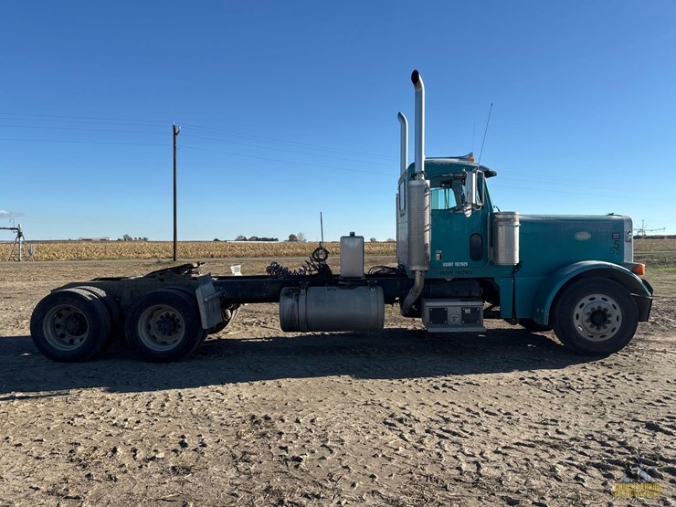1996-peterbilt-379-image-6