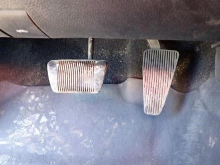 ram-1500-slt-image-53