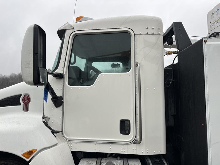 kenworth-t270-image-11