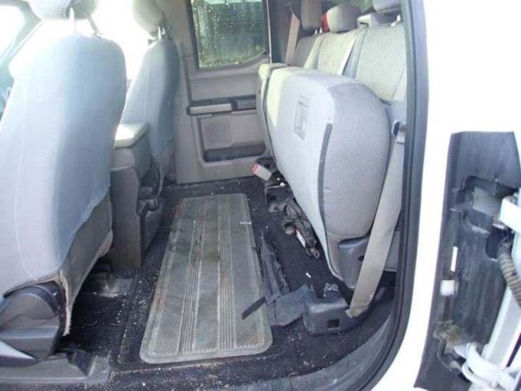 ford-f150-xlt-image-21