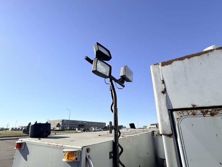 international-4700-image-33