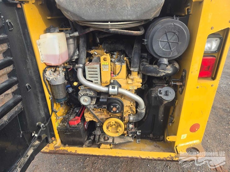 cat-259d-skid-steer-image-14