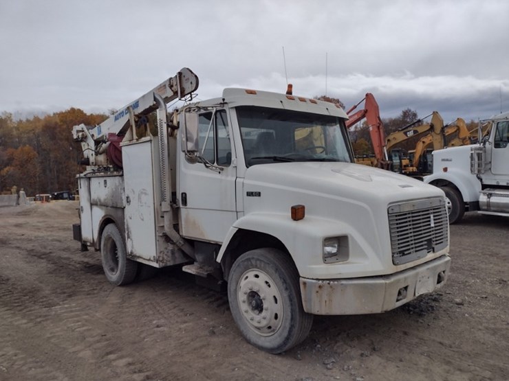 freightliner-fl60-image-41