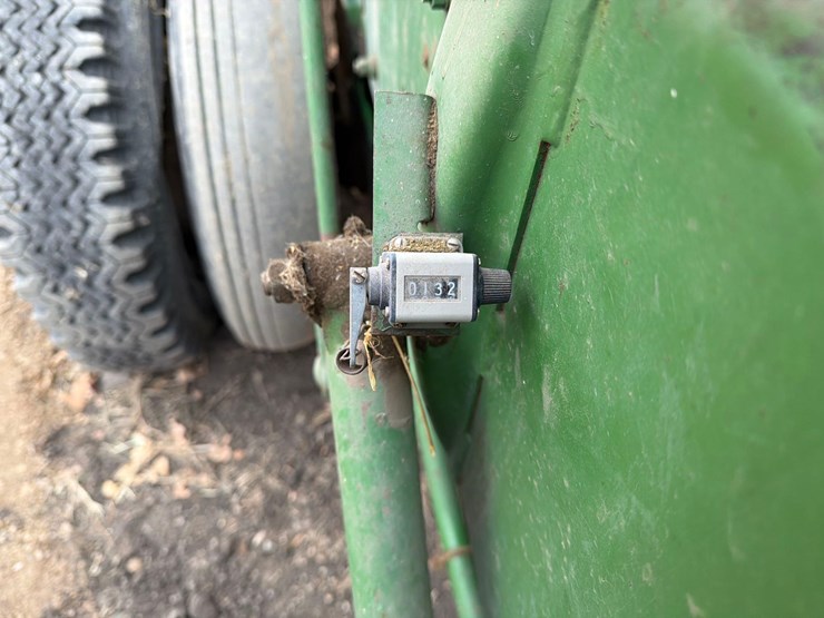 john-deere-24t-image-19