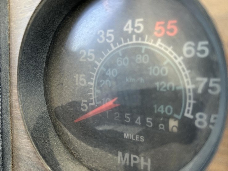 1985-international-s2500-image-18