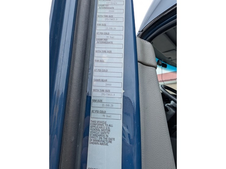 2019-kenworth-t680-image-30