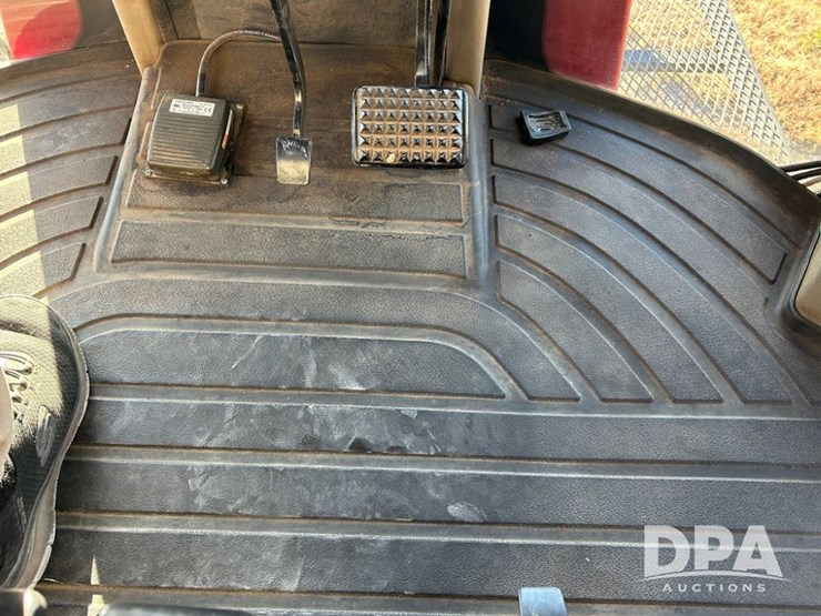 case-ih-patriot-4440-image-78