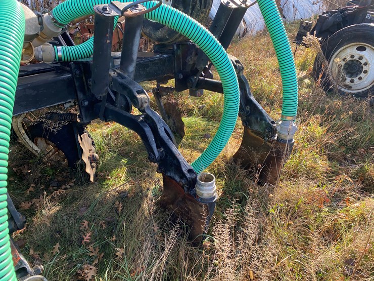 #1300-•-ag-gator-2004-injector-applicator-(colfax,-wi)-image-65