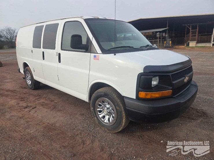 2010-chevrolet-express-van,-vin-#-1gcugadx5a1118101-image-3
